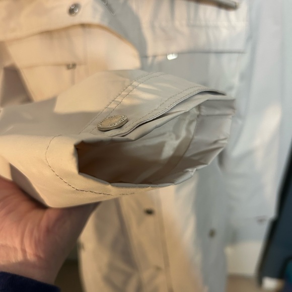 Classic London Fog Ivory Trench Raincoat - Size Small - Excellent Condition! - Picture 9 of 12